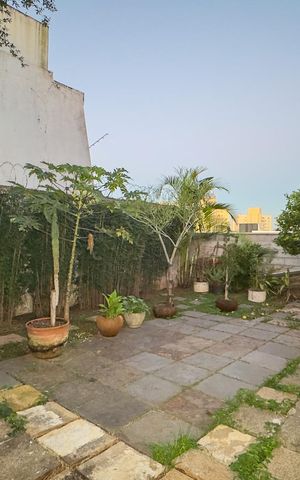 Casa para alugar com 500m², 2 quartos e 2 vagasÁrea externa