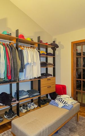 Casa para alugar com 500m², 2 quartos e 2 vagasCloset da suíte