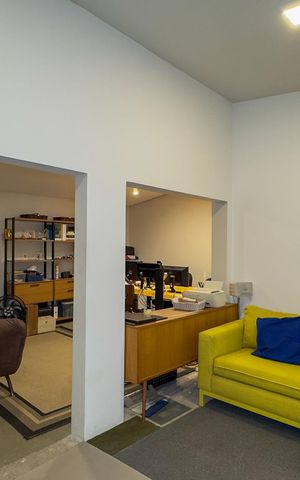 Casa para alugar com 500m², 2 quartos e 2 vagasEscritório