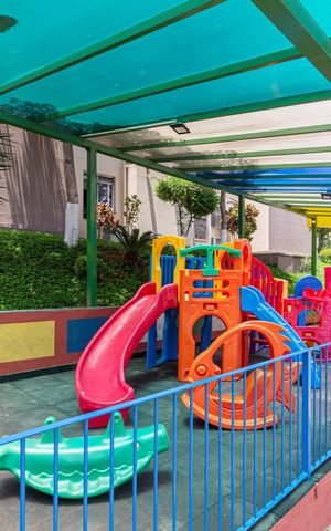 Apartamento à venda com 57m², 2 quartos e 1 vaga Apartamento à venda com 57m², 2 quartos e 1 vagaÁrea comum - Playground