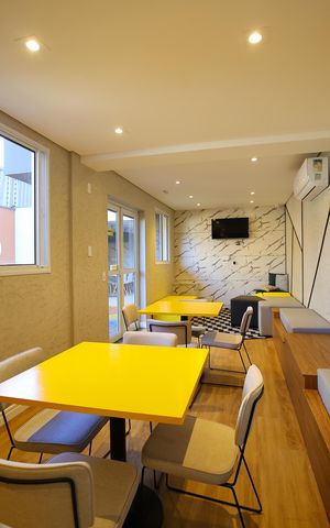 Apartamento para alugar com 40m², 2 quartos e sem vagaÁrea comum - Salão de festas