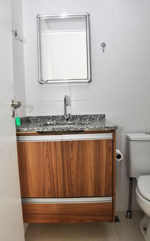 Apartamento à venda com 47m², 2 quartos e 1 vaga Apartamento à venda com 47m², 2 quartos e 1 vagaDetalhe - Banheiro Social