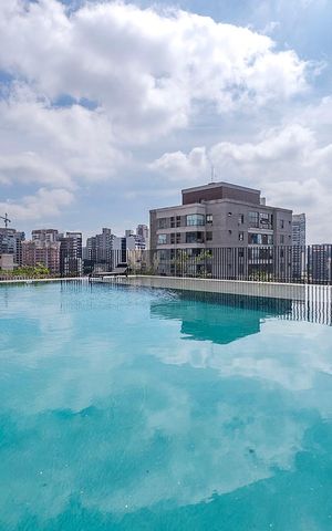 Studio à venda com 27m², 1 quarto e sem vaga Studio à venda com 27m², 1 quarto e sem vagaPiscina