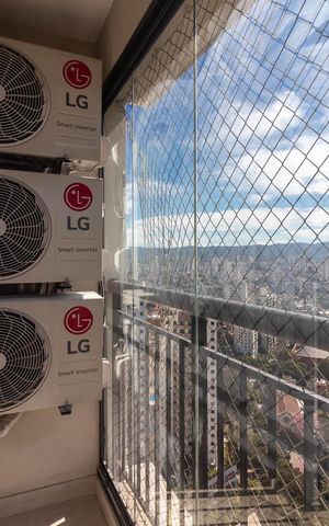 Apartamento à venda com 163m², 3 quartos e 3 vagasVaranda da Suíte 1