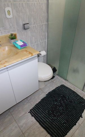 Casa para alugar com 200m², 3 quartos e 2 vagasBanheiro