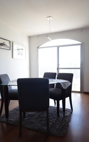 Apartamento à venda com 74m², 2 quartos e 1 vagaSala