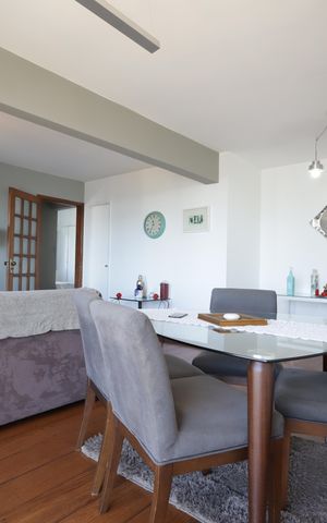Apartamento à venda com 74m², 2 quartos e 1 vagaSala