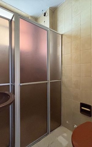 Apartamento à venda com 94m², 3 quartos e 2 vagas Apartamento à venda com 94m², 3 quartos e 2 vagasBanheiro da Suíte