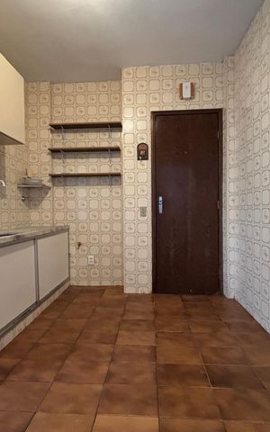 Apartamento à venda com 94m², 3 quartos e 2 vagas Apartamento à venda com 94m², 3 quartos e 2 vagasCozinha