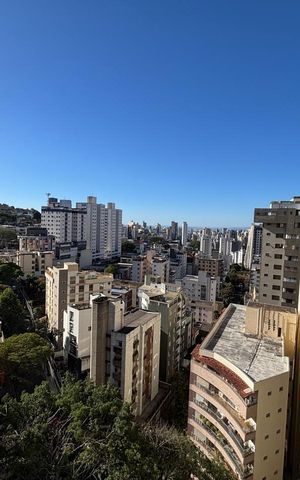 Apartamento à venda com 94m², 3 quartos e 2 vagas Apartamento à venda com 94m², 3 quartos e 2 vagasVista