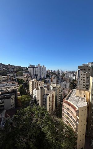 Apartamento à venda com 94m², 3 quartos e 2 vagas Apartamento à venda com 94m², 3 quartos e 2 vagasVista