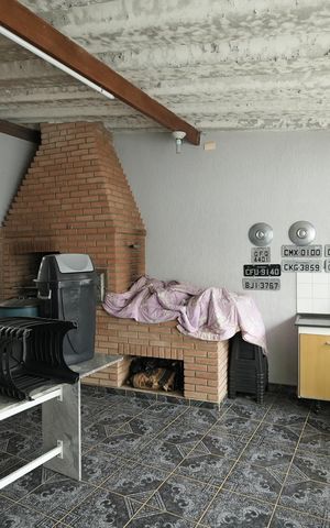 Casa à venda com 275m², 4 quartos e 4 vagasÁrea gourmet