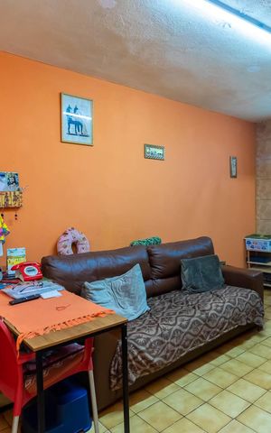 Casa à venda com 140m², 5 quartos e 2 vagasEdícula - Sala