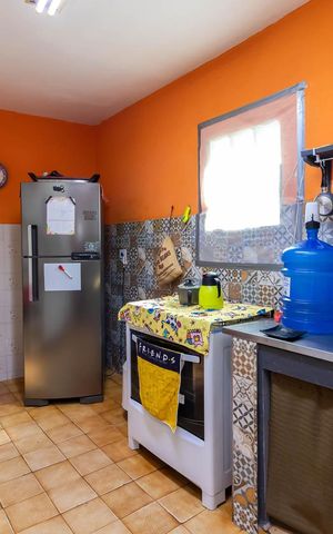 Casa à venda com 140m², 5 quartos e 2 vagasEdícula - Cozinha
