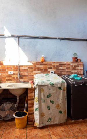 Casa à venda com 140m², 5 quartos e 2 vagasÁrea de Serviço