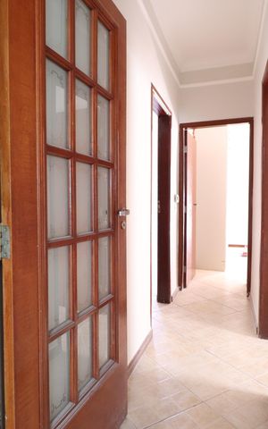 Casa para alugar com 200m², 4 quartos e 2 vagasCorredor