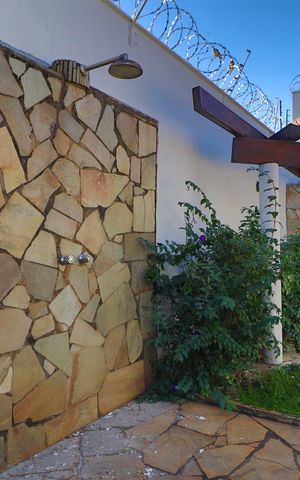 Casa para alugar com 200m², 4 quartos e 2 vagasQuintal