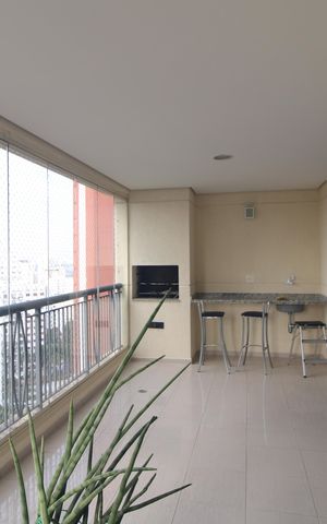Apartamento à venda com 143m², 3 quartos e 3 vagasVaranda