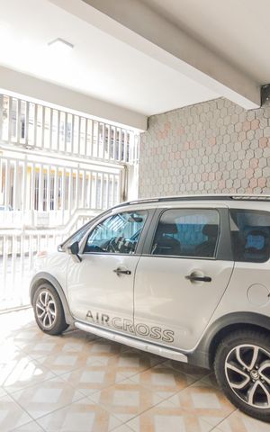 Casa à venda com 242m², 5 quartos e 2 vagasGaragem 