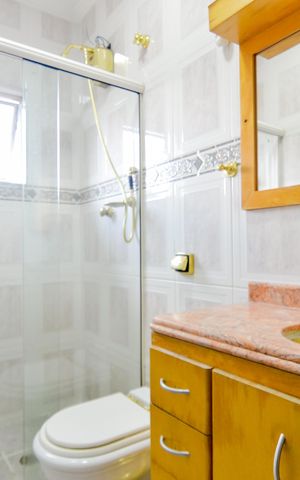 Casa à venda com 242m², 5 quartos e 2 vagasBanheiro da Suíte 
