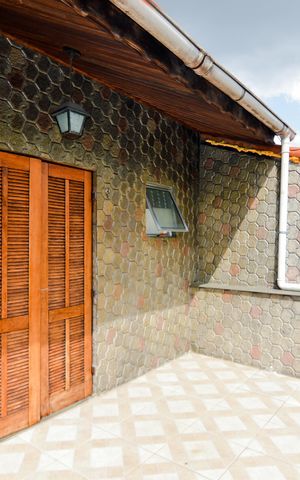 Casa à venda com 242m², 5 quartos e 2 vagasVaranda  da Suíte 