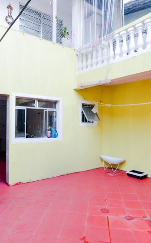 Casa à venda com 242m², 5 quartos e 2 vagasEdicula 