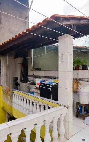 Casa à venda com 242m², 5 quartos e 2 vagasÁrea de Serviço