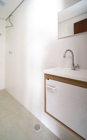 Apartamento à venda com 38m², 2 quartos e sem vaga Apartamento à venda com 38m², 2 quartos e sem vagaBanheiro