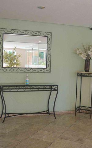 Apartamento à venda com 80m², 3 quartos e 2 vagasHall