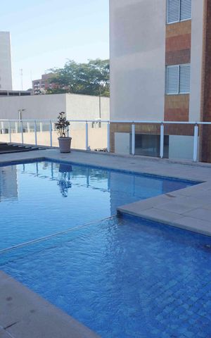 Apartamento à venda com 80m², 3 quartos e 2 vagasÁrea comum - Piscina