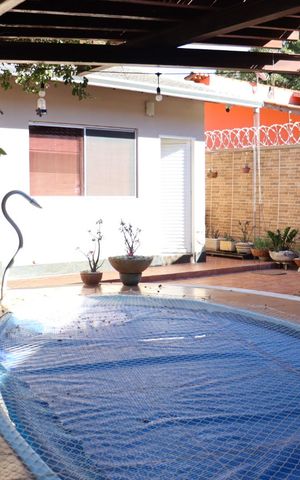 Casa à venda com 333m², 4 quartos e 5 vagasPiscina