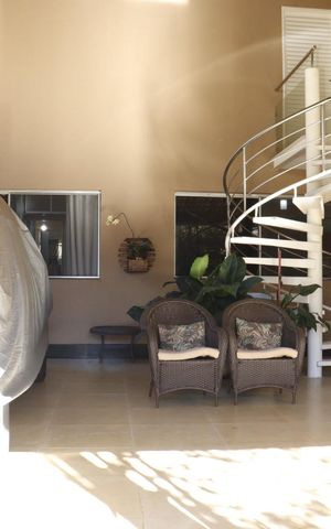 Casa à venda com 333m², 4 quartos e 5 vagasGaragem