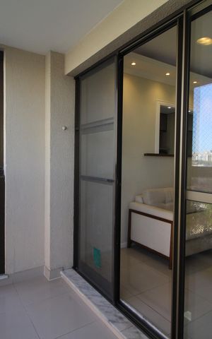 Apartamento à venda com 65m², 2 quartos e 1 vagaSala - Varanda