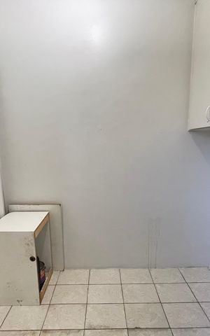 Apartamento à venda com 94m², 3 quartos e 2 vagas Apartamento à venda com 94m², 3 quartos e 2 vagasQuarto de Serviço