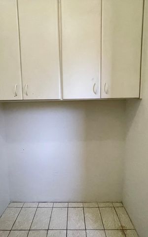 Apartamento à venda com 94m², 3 quartos e 2 vagas Apartamento à venda com 94m², 3 quartos e 2 vagasQuarto de Serviço