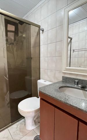 Apartamento à venda com 94m², 3 quartos e 2 vagas Apartamento à venda com 94m², 3 quartos e 2 vagasBanheiro 1