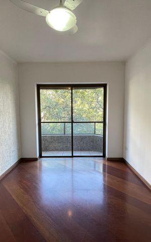 Apartamento à venda com 94m², 3 quartos e 2 vagas Apartamento à venda com 94m², 3 quartos e 2 vagasSala