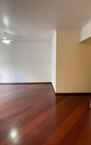 Apartamento à venda com 94m², 3 quartos e 2 vagas Apartamento à venda com 94m², 3 quartos e 2 vagasSala