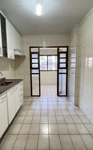 Apartamento à venda com 94m², 3 quartos e 2 vagas Apartamento à venda com 94m², 3 quartos e 2 vagasCozinha