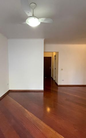 Apartamento à venda com 94m², 3 quartos e 2 vagas Apartamento à venda com 94m², 3 quartos e 2 vagasSala