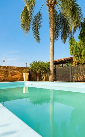 Casa para alugar com 340m², 4 quartos e 5 vagas Casa para alugar com 340m², 4 quartos e 5 vagasÁrea externa