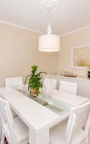 Casa para alugar com 340m², 4 quartos e 5 vagas Casa para alugar com 340m², 4 quartos e 5 vagasCopa