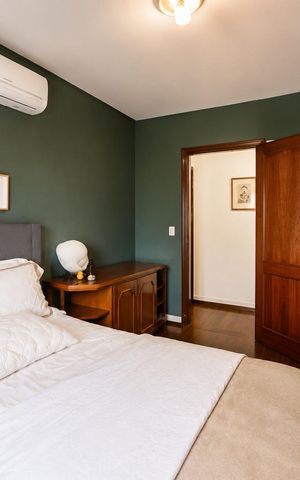 Casa para alugar com 340m², 4 quartos e 5 vagas Casa para alugar com 340m², 4 quartos e 5 vagasQuarto 2