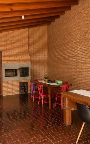 Casa para alugar com 340m², 4 quartos e 5 vagas Casa para alugar com 340m², 4 quartos e 5 vagasÁrea externa