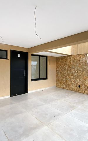 Casa à venda com 124m², 4 quartos e 2 vagas