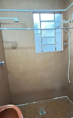 Casa para alugar com 80m², 2 quartos e sem vagaBanheiro social
