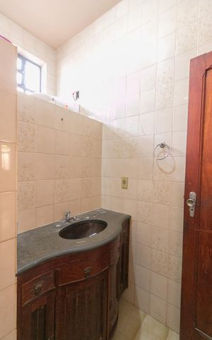 Casa à venda com 138m², 3 quartos e 2 vagas Casa à venda com 138m², 3 quartos e 2 vagasBanheiro