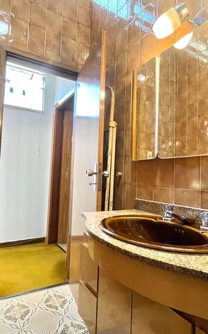 Casa para alugar com 300m², 3 quartos e 1 vaga Casa para alugar com 300m², 3 quartos e 1 vagaBanheiro