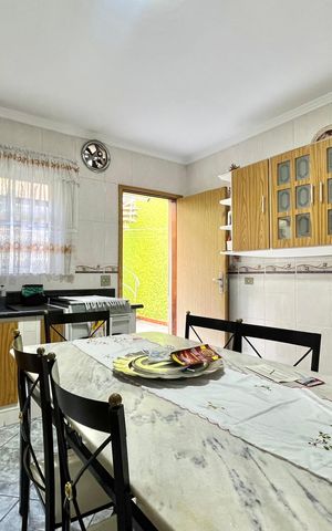 Casa para alugar com 300m², 3 quartos e 1 vaga Casa para alugar com 300m², 3 quartos e 1 vagaCozinha