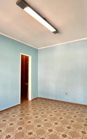 Casa para alugar com 300m², 3 quartos e 1 vaga Casa para alugar com 300m², 3 quartos e 1 vagaEdícula